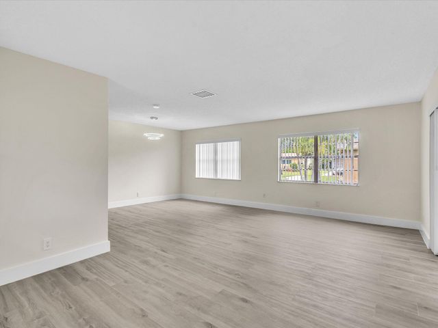 3629 SW Natura Avenue, Deerfield Beach, FL 33441