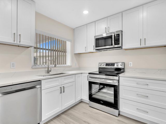 3629 SW Natura Avenue, Deerfield Beach, FL 33441