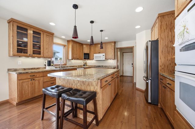 965 18th Avenue Circle N, Moorhead, MN 56560