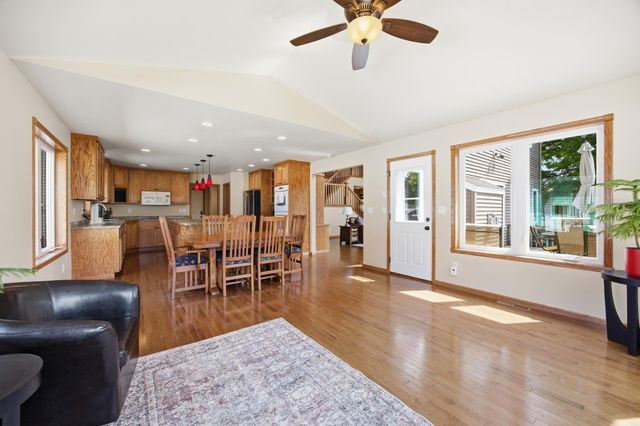 965 18th Avenue Circle N, Moorhead, MN 56560
