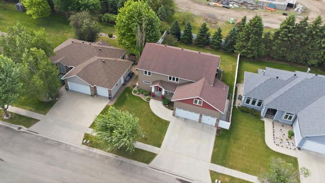 965 18th Avenue Circle N, Moorhead, MN 56560