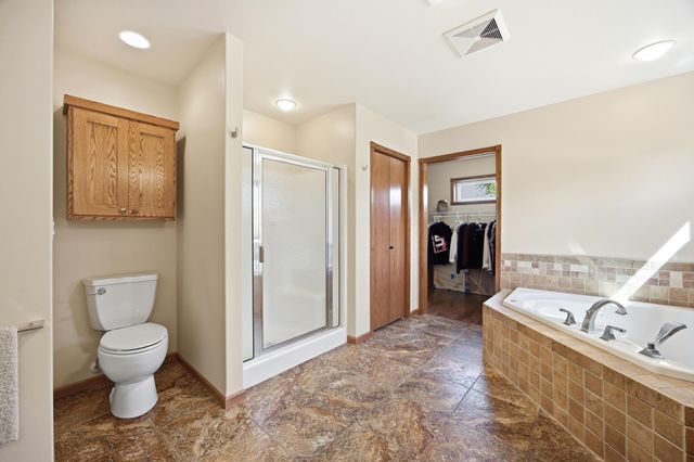 965 18th Avenue Circle N, Moorhead, MN 56560