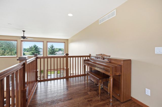 965 18th Avenue Circle N, Moorhead, MN 56560