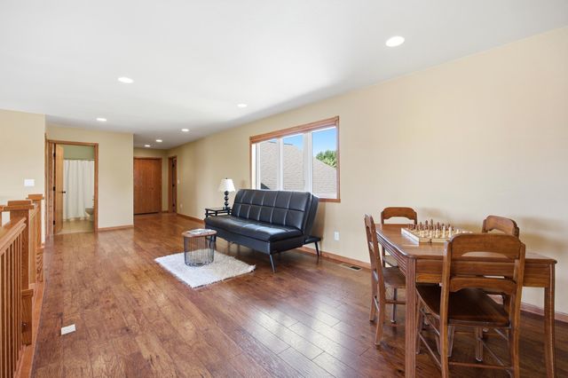 965 18th Avenue Circle N, Moorhead, MN 56560