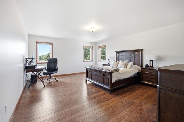 965 18th Avenue Circle N, Moorhead, MN 56560