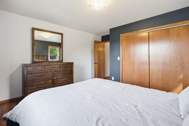 965 18th Avenue Circle N, Moorhead, MN 56560