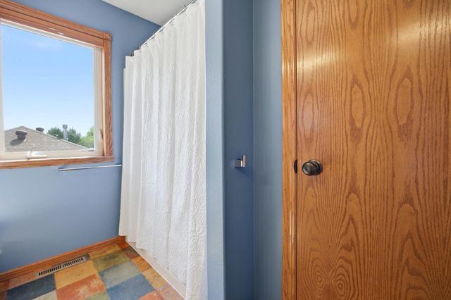 965 18th Avenue Circle N, Moorhead, MN 56560