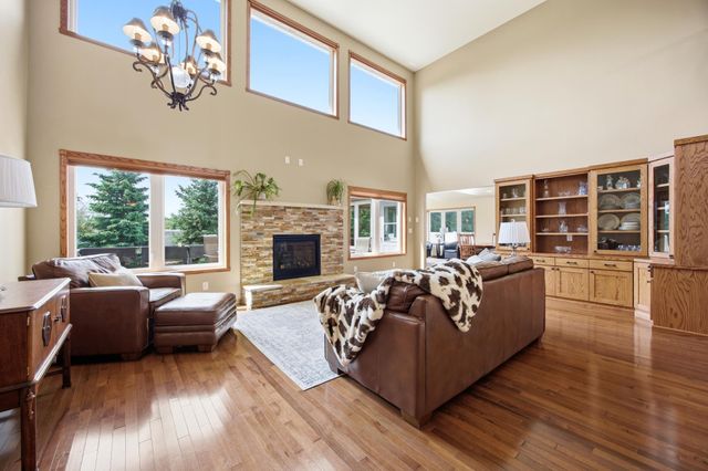 965 18th Avenue Circle N, Moorhead, MN 56560