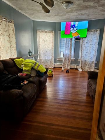 9 Makin Street, Pawtucket, RI 02861