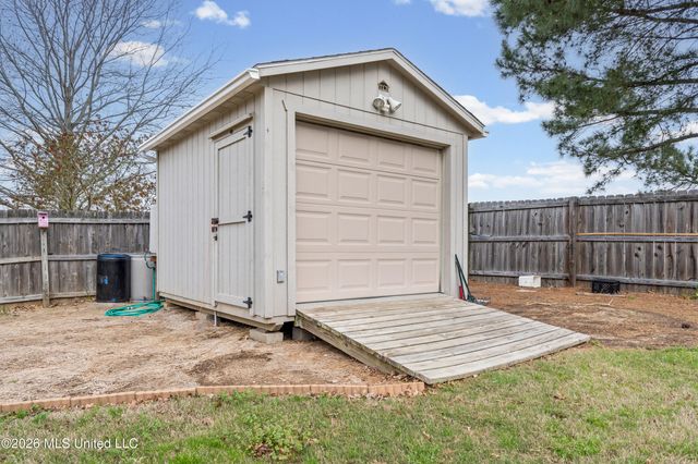 1808 Marcia Louise Drive, Southaven, MS 38672