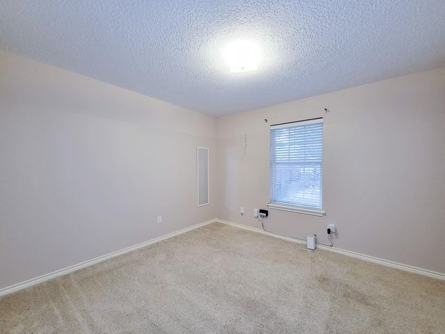 1000 Shell Avenue, Cleveland, TX 77327