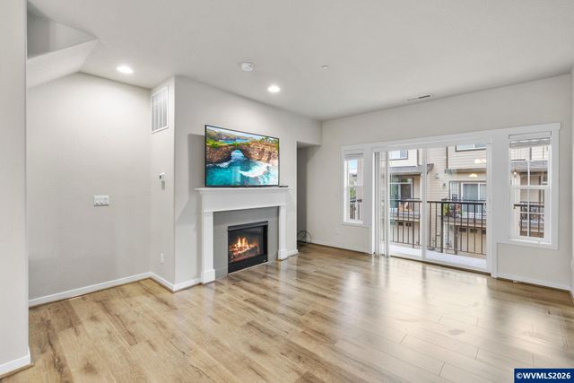 28668 SW Paris Av, Wilsonville, OR 97070