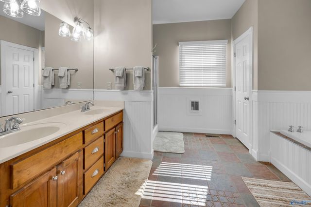 6400 Snake Road, Athens, AL 35611