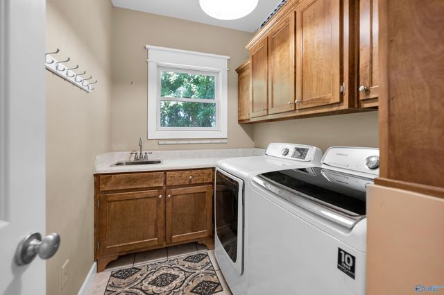 6400 Snake Road, Athens, AL 35611