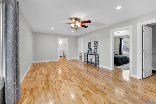 6400 Snake Road, Athens, AL 35611