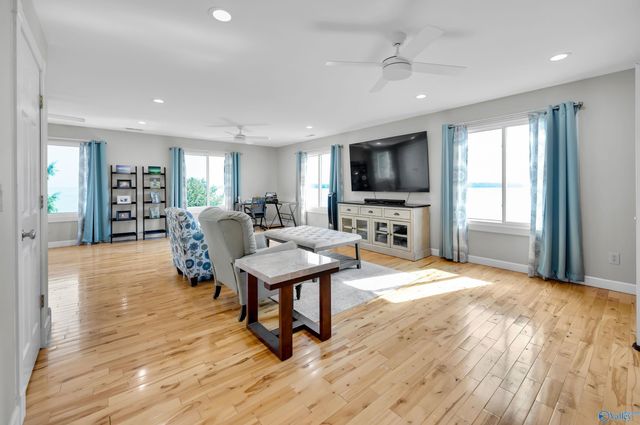 6400 Snake Road, Athens, AL 35611