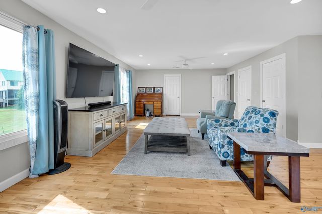 6400 Snake Road, Athens, AL 35611