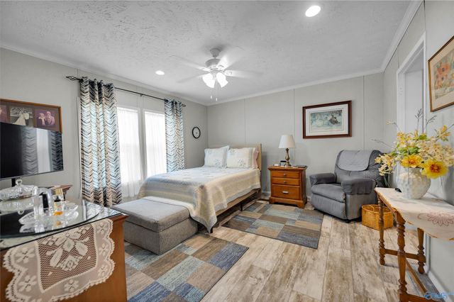 6400 Snake Road, Athens, AL 35611