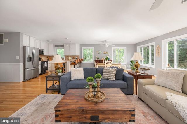 103 HILLSIDE DR, Locust Grove, VA 22508