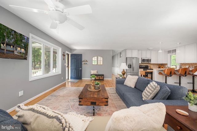 103 HILLSIDE DR, Locust Grove, VA 22508
