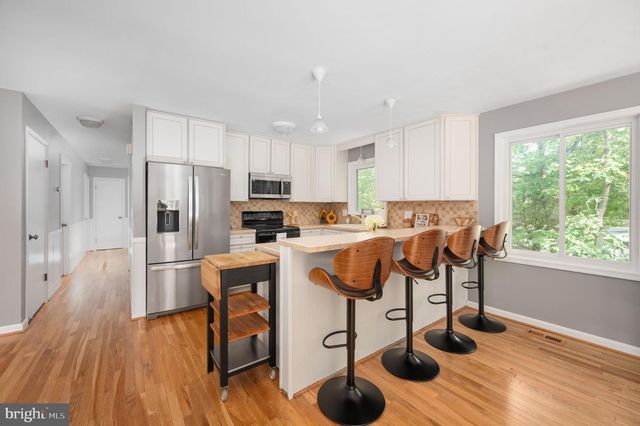 103 HILLSIDE DR, Locust Grove, VA 22508