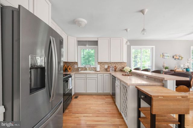 103 HILLSIDE DR, Locust Grove, VA 22508