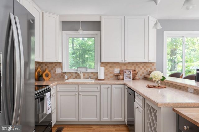 103 HILLSIDE DR, Locust Grove, VA 22508