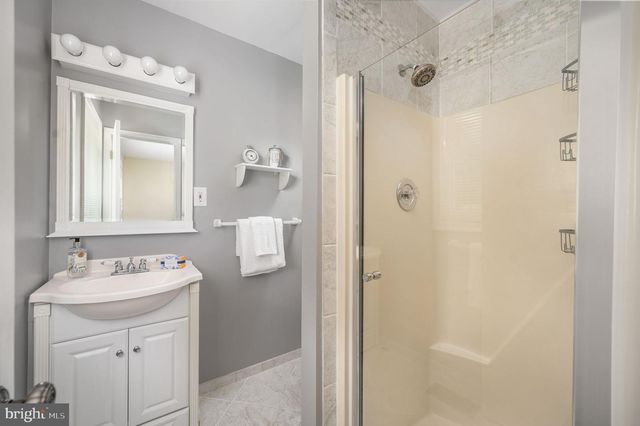 103 HILLSIDE DR, Locust Grove, VA 22508