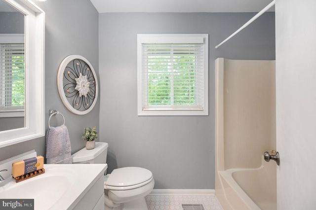 103 HILLSIDE DR, Locust Grove, VA 22508