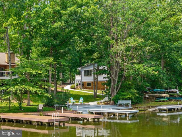 103 HILLSIDE DR, Locust Grove, VA 22508