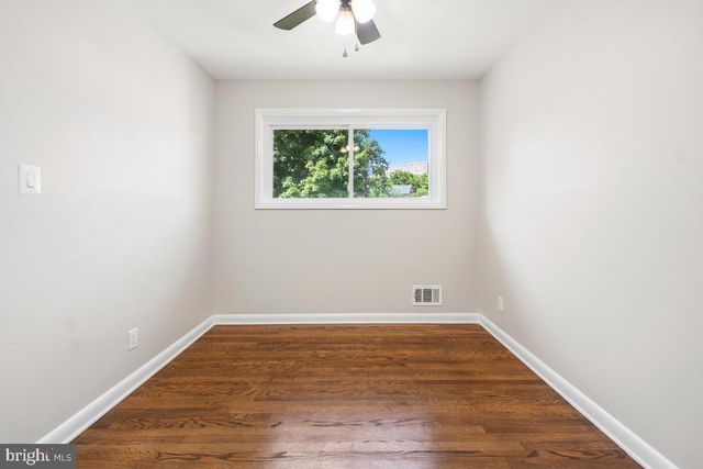 1446 ROXANNA RD NW, Washington, DC 20012