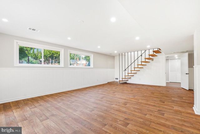 1446 ROXANNA RD NW, Washington, DC 20012