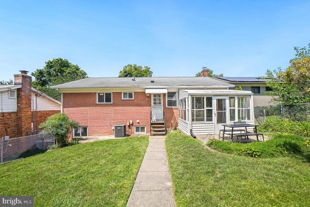 1446 ROXANNA RD NW, Washington, DC 20012