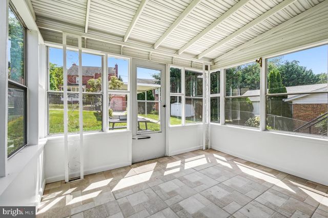 1446 ROXANNA RD NW, Washington, DC 20012