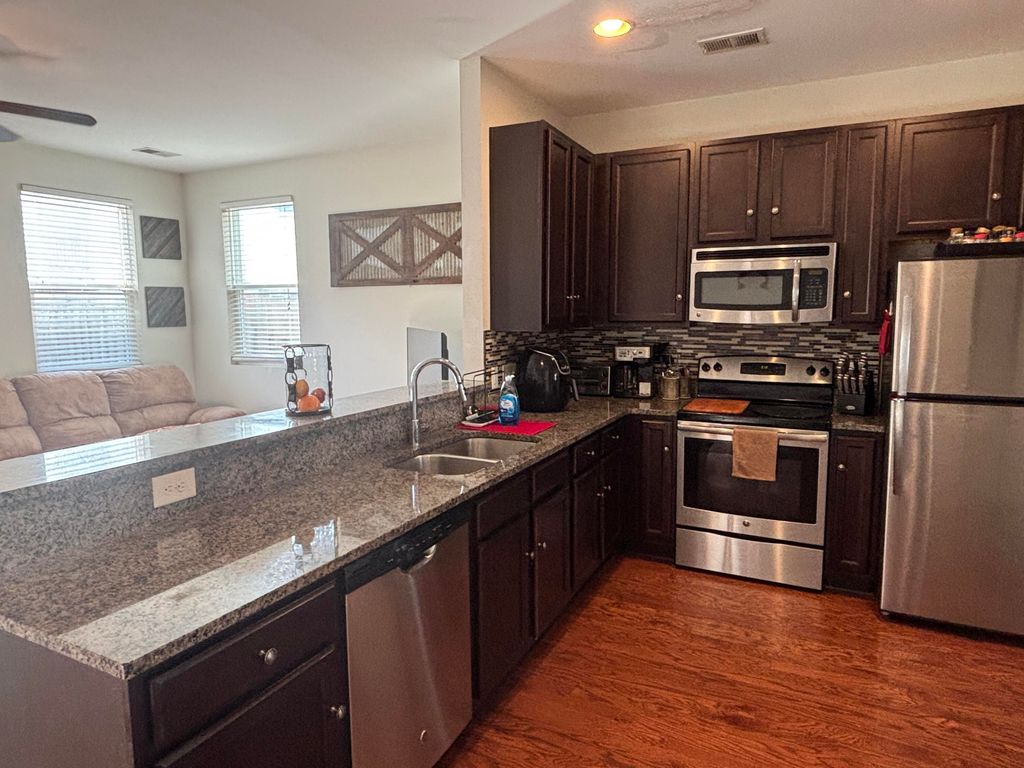 Image 4 of property listing at 9090 Parlor Drive, Ladson, SC 29456