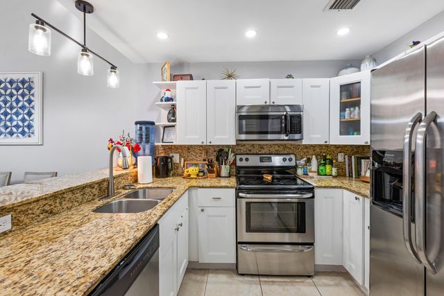 7176 Sportsmans Drive, North Lauderdale, FL 33068