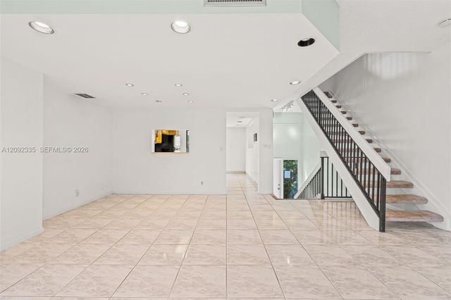 3225 NE 13th Street 201, Pompano Beach, FL 33062