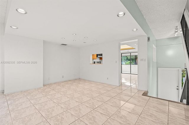 3225 NE 13th Street 201, Pompano Beach, FL 33062
