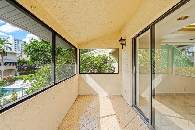 3225 NE 13th Street 201, Pompano Beach, FL 33062