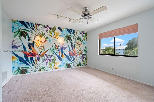 3225 NE 13th Street 201, Pompano Beach, FL 33062