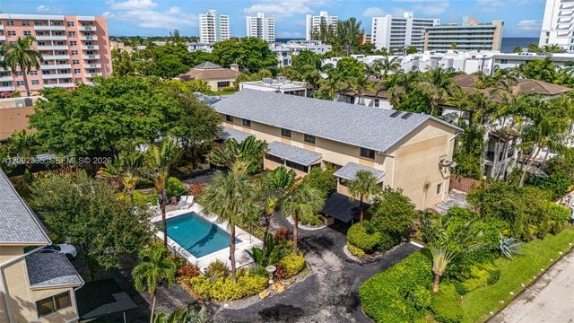 3225 NE 13th Street 201, Pompano Beach, FL 33062