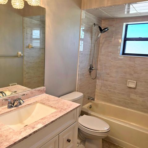 1602 SE Holiday Road, Port St Lucie, FL 34952