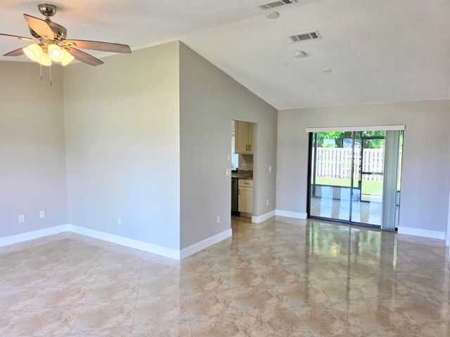 1602 SE Holiday Road, Port St Lucie, FL 34952