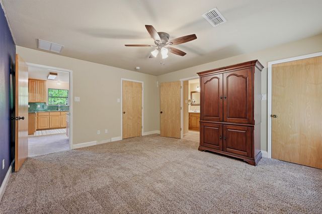 4476 County Road 107, Gainesville, TX 76240