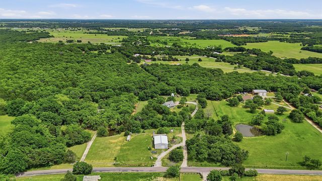 4476 County Road 107, Gainesville, TX 76240