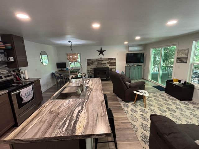 8417 W Shore Drive, Grand Junction, MI 49056