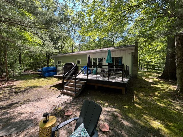 8417 W Shore Drive, Grand Junction, MI 49056