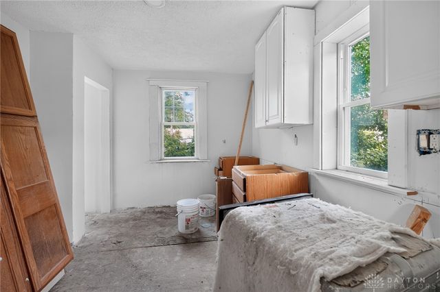 2241 Kensington Drive, Dayton, OH 45406