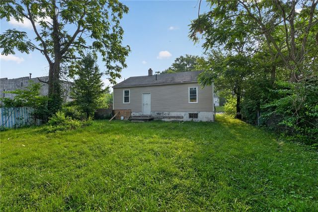 2241 Kensington Drive, Dayton, OH 45406