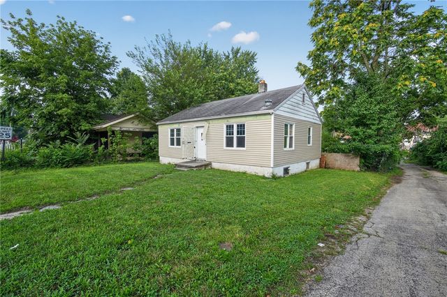 2241 Kensington Drive, Dayton, OH 45406